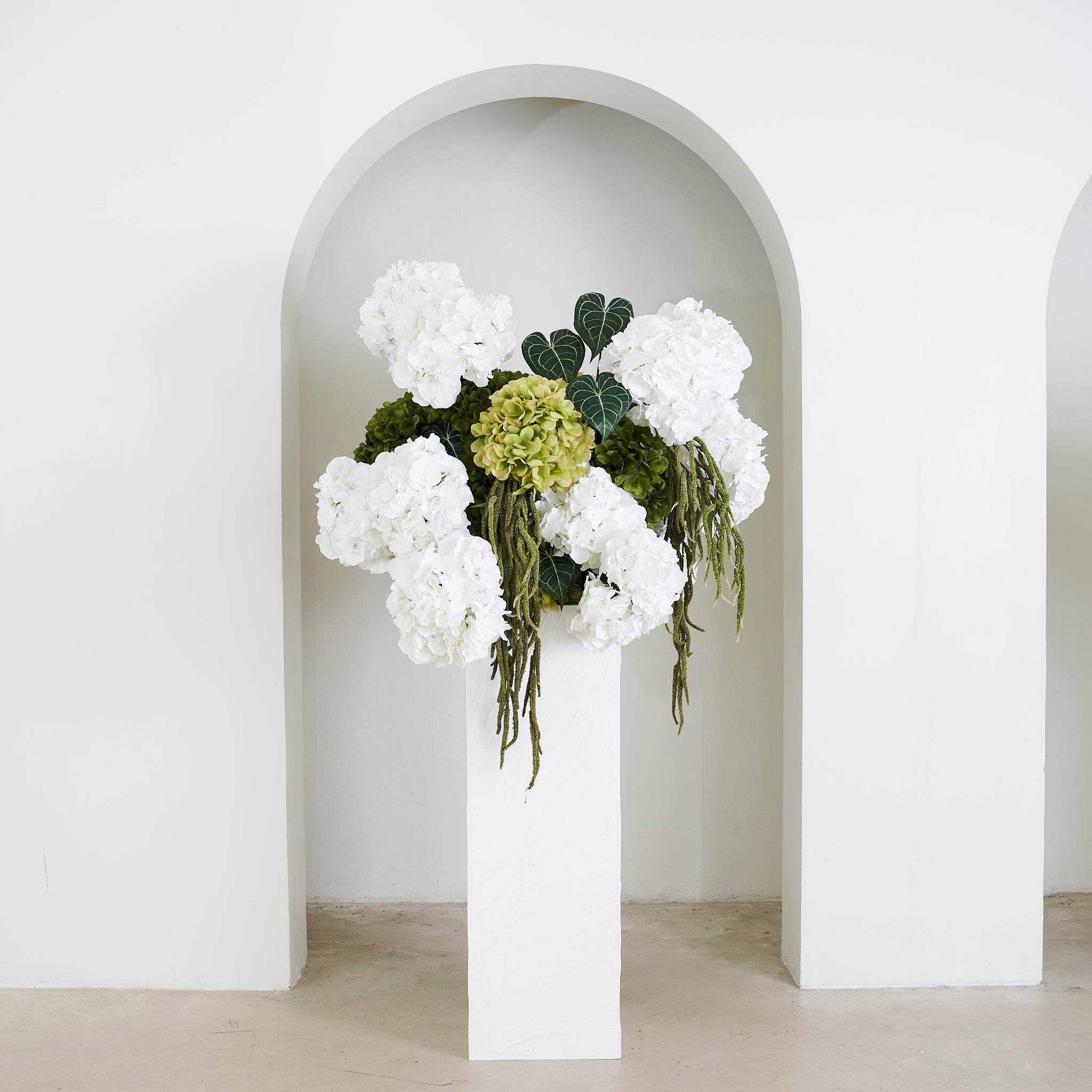 HIRE - Textured plinth