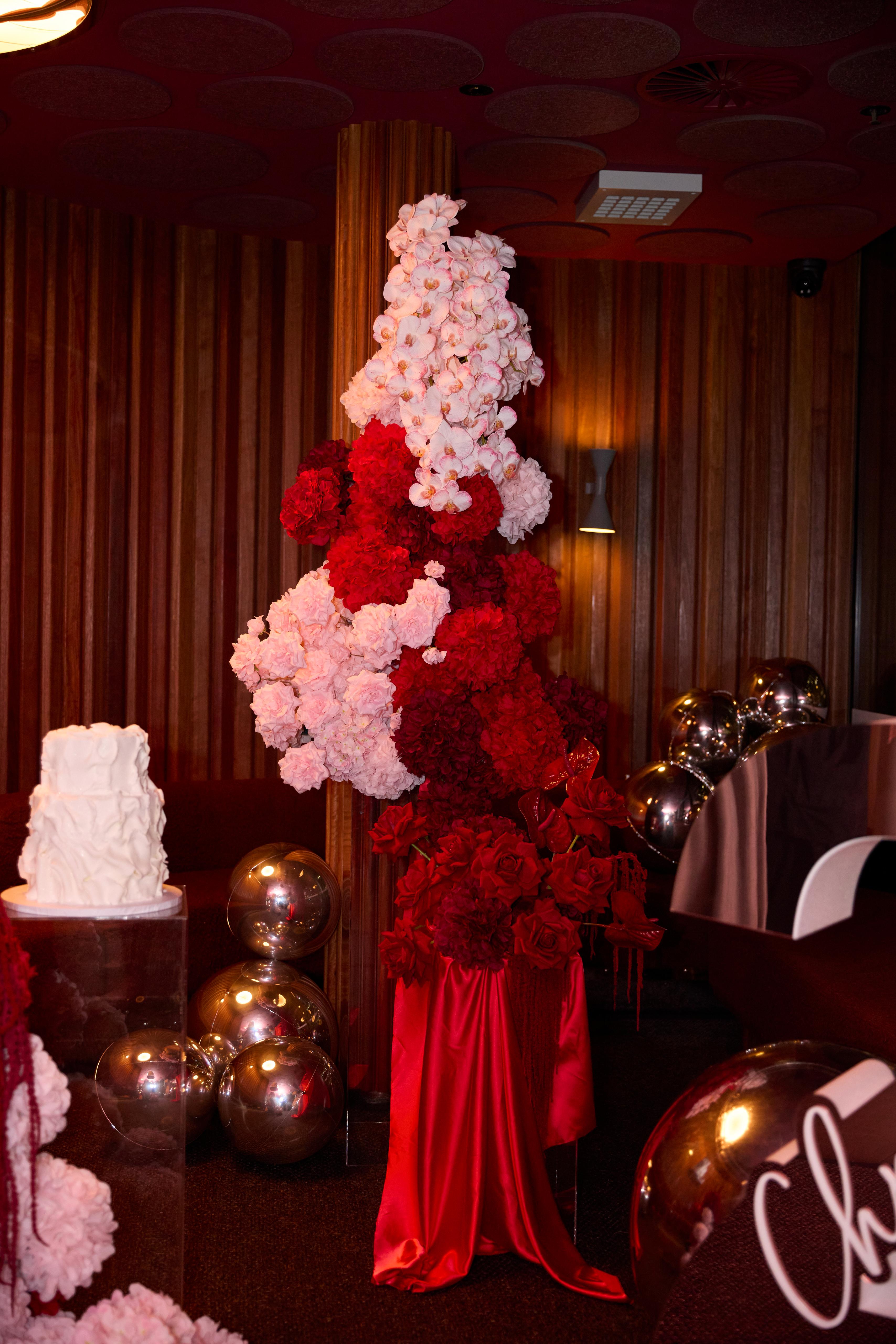 HIRE - Clear plinth